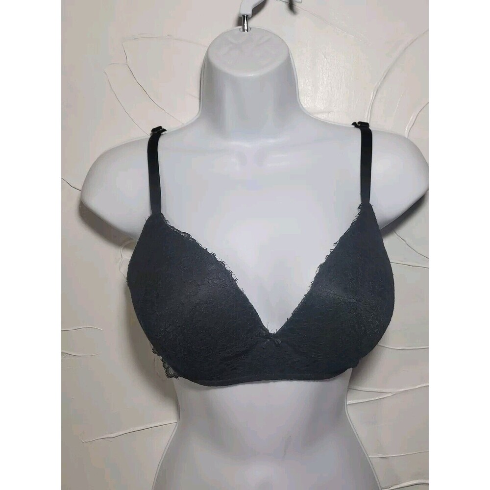 Victoria’s Secret Size 36D Black Lacy Floral Adjustable Straps Padded No Wire